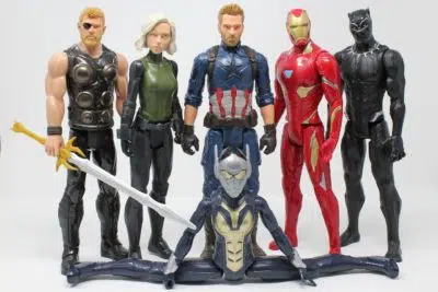 figurines avengers