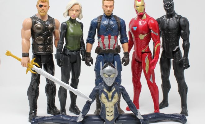 figurines avengers