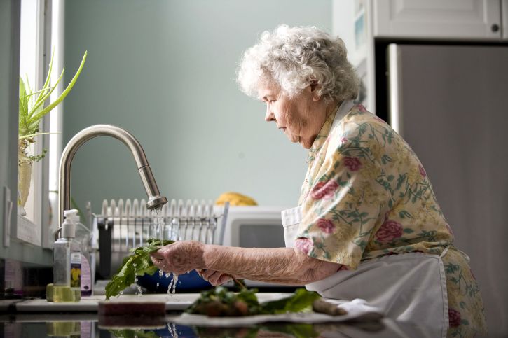 senior doit utiliser le telealarme