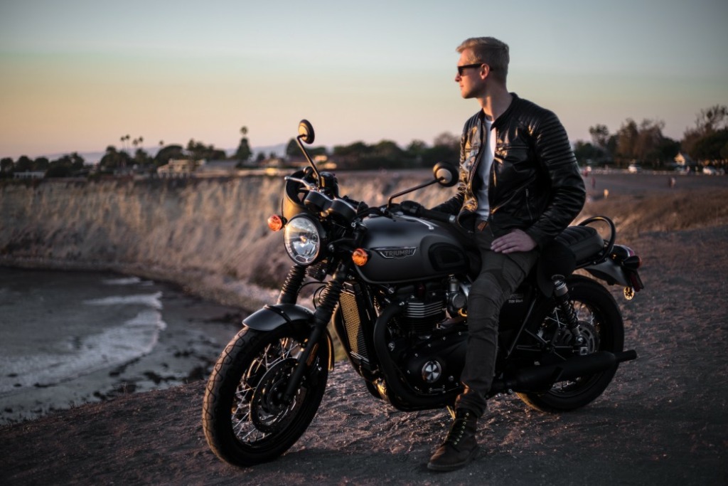 préparation moto avant conduire