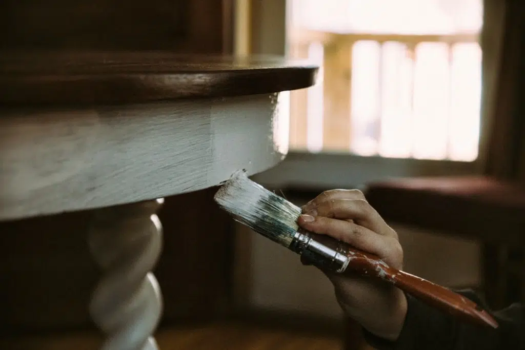 peindre meuble en bois