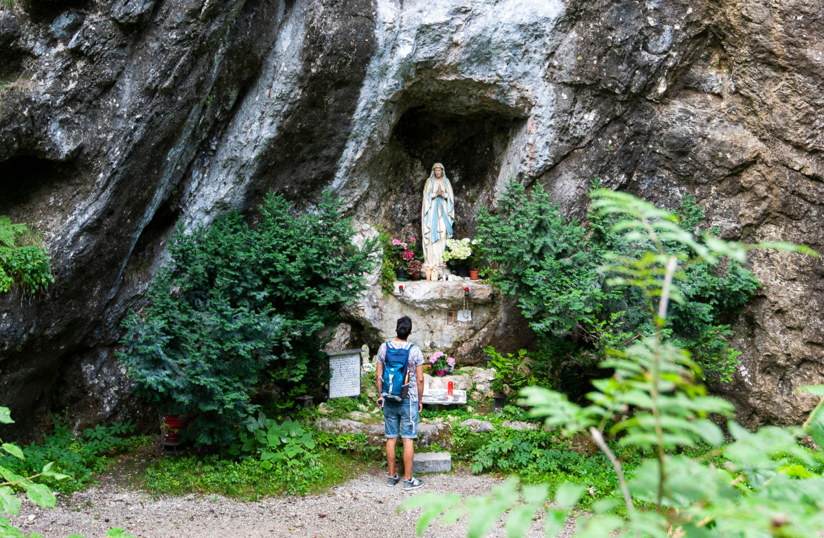 apparitions de la vierge marie