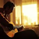 Comment Eddy Mitchell a bâti sa fortune du chanteur au fil des ans