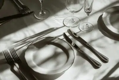 Comment le langage des couverts au restaurant peut révéler votre personnalité